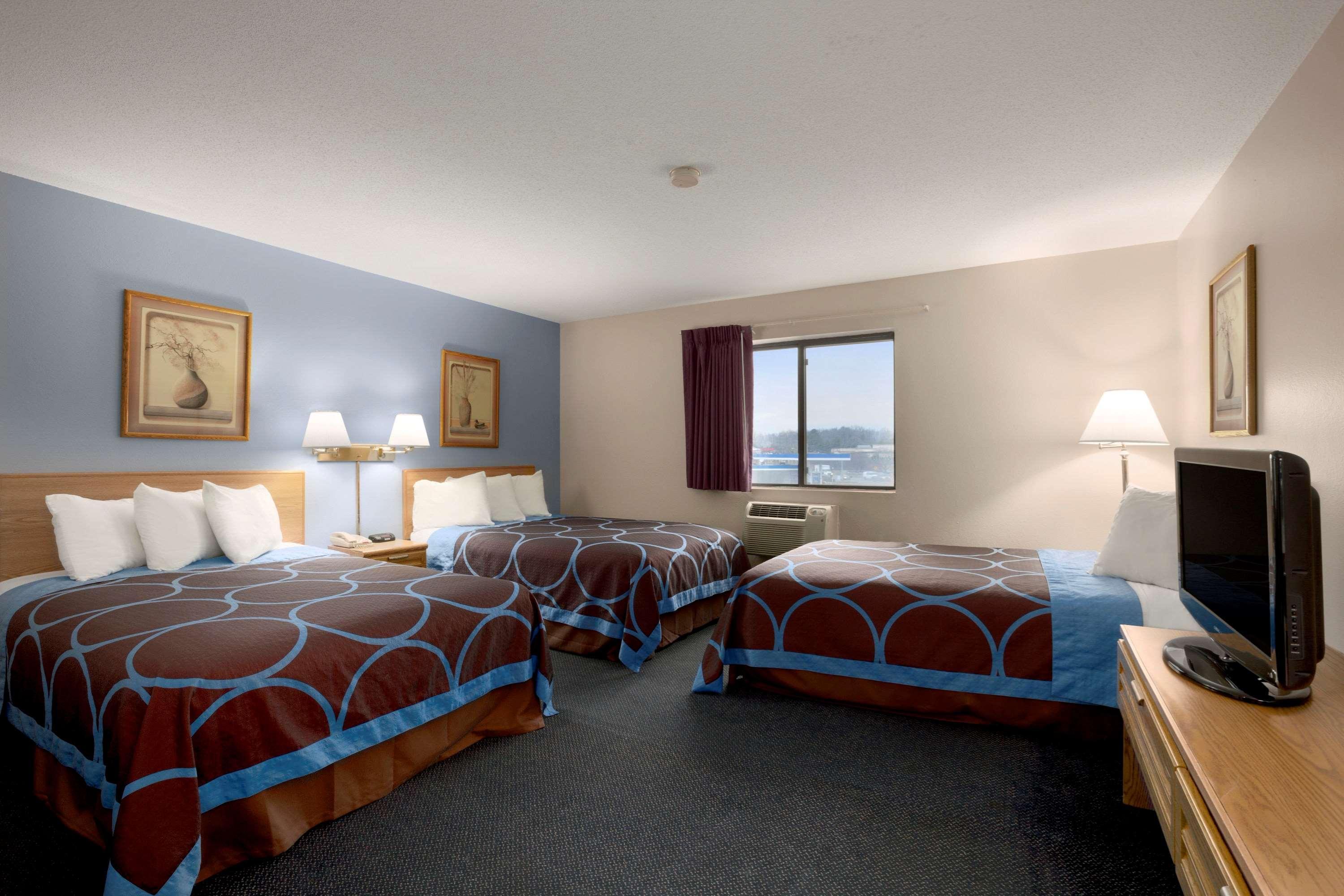 Super 8 By Wyndham Cromwell/Middletown Hotel Ngoại thất bức ảnh