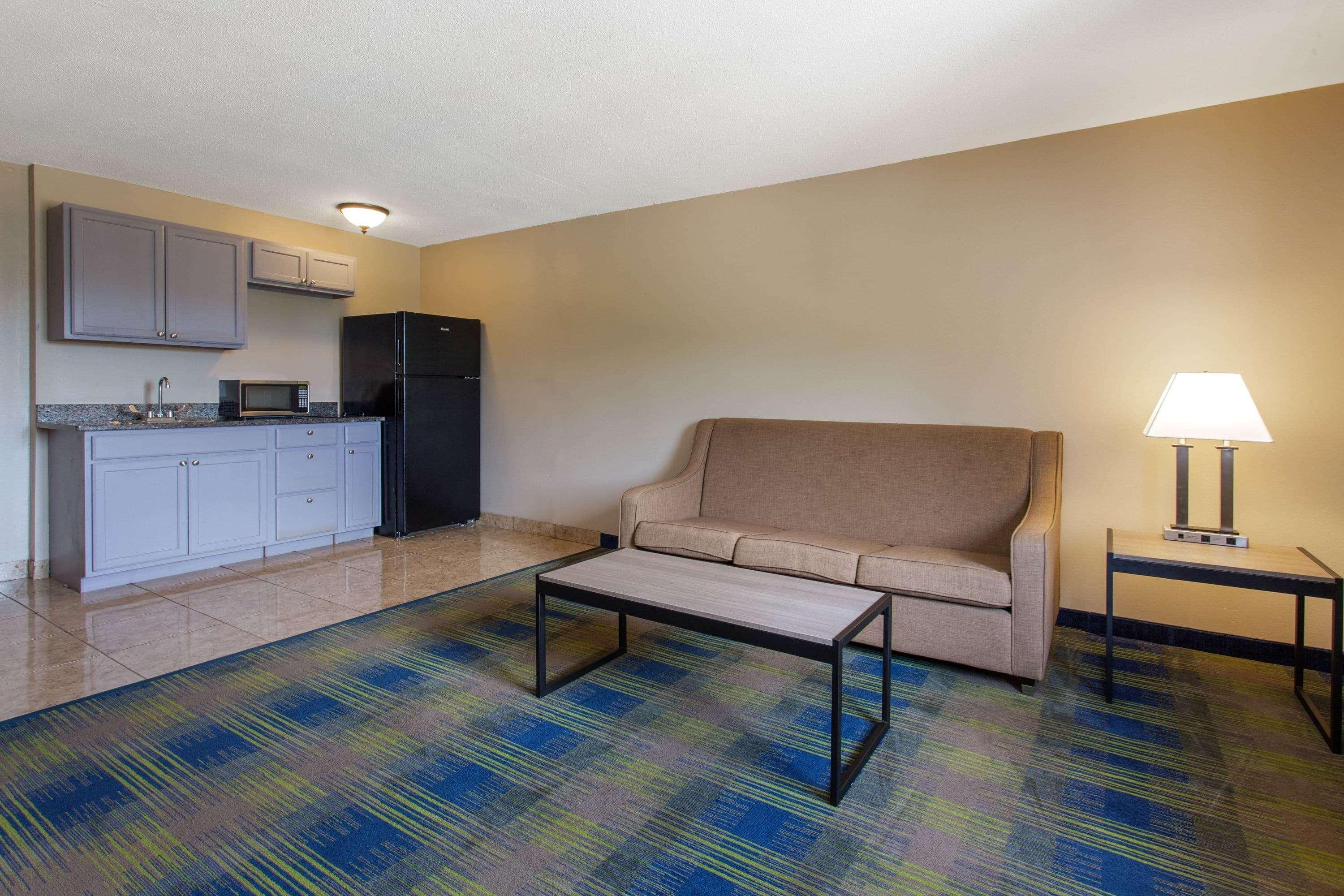 Super 8 By Wyndham Cromwell/Middletown Hotel Ngoại thất bức ảnh