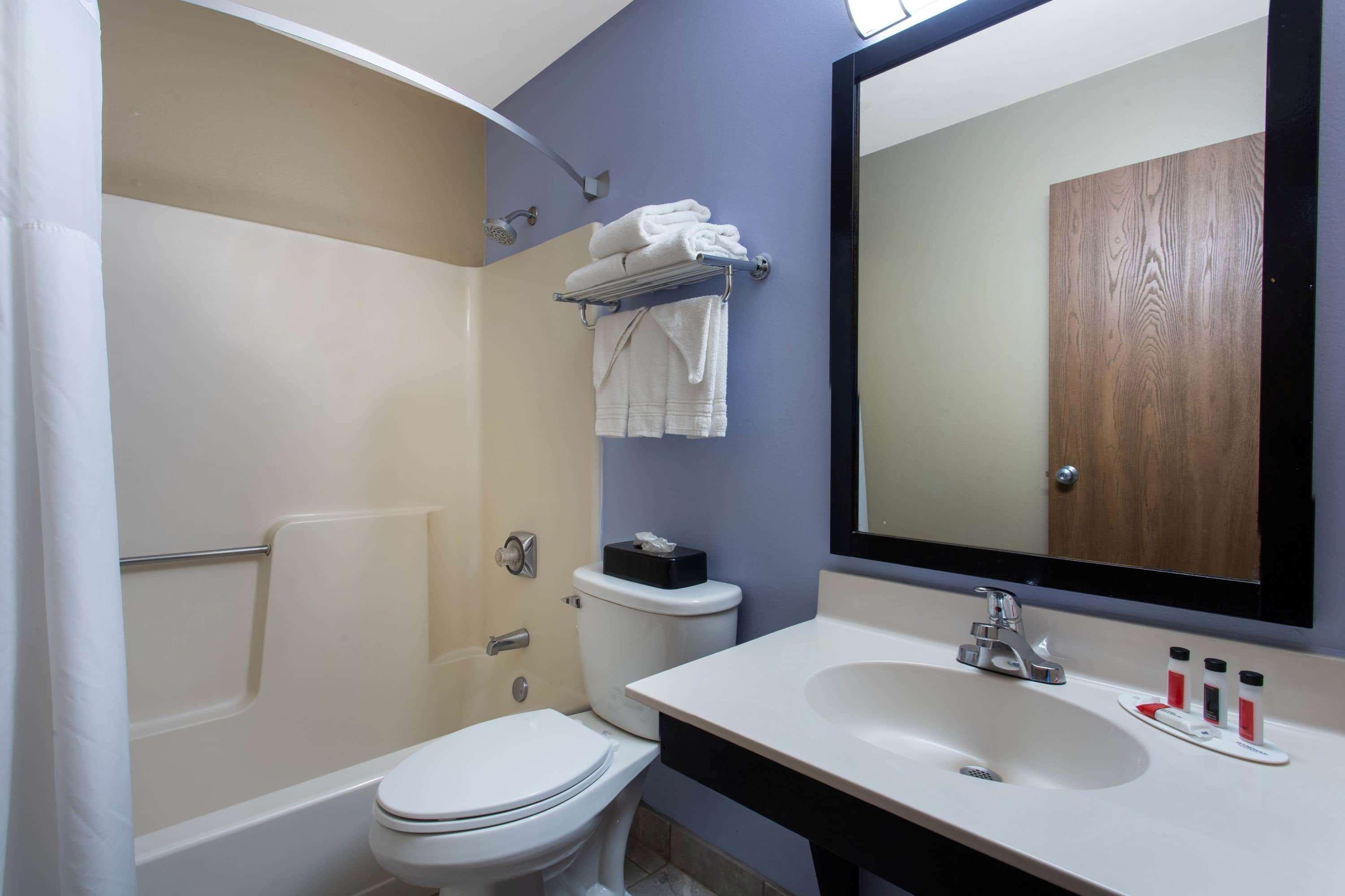 Super 8 By Wyndham Cromwell/Middletown Hotel Ngoại thất bức ảnh